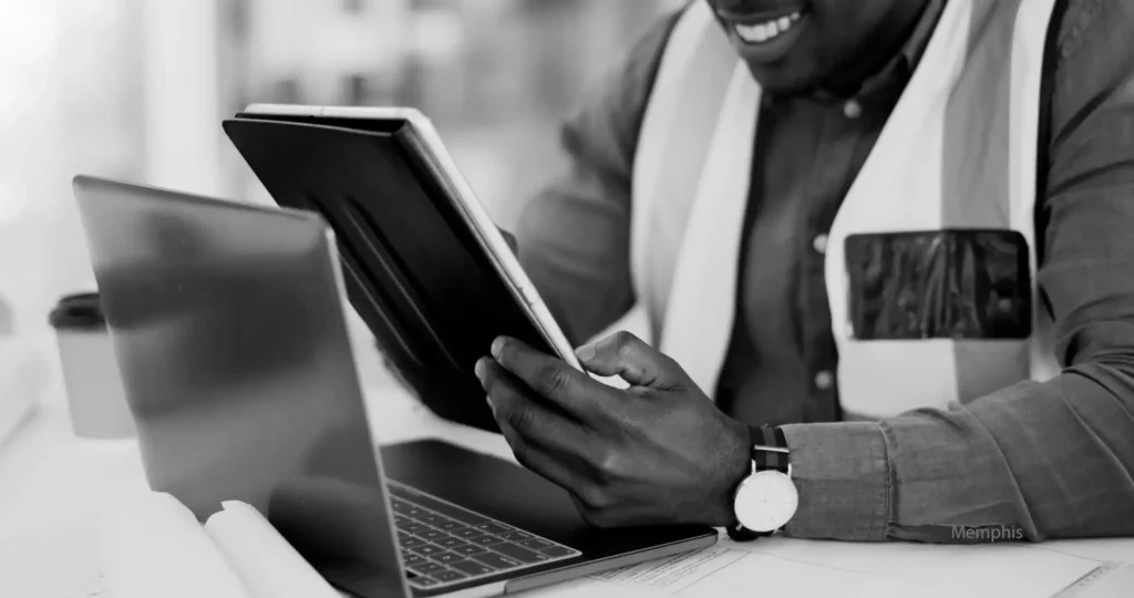 contractor web designing laptop Memphis